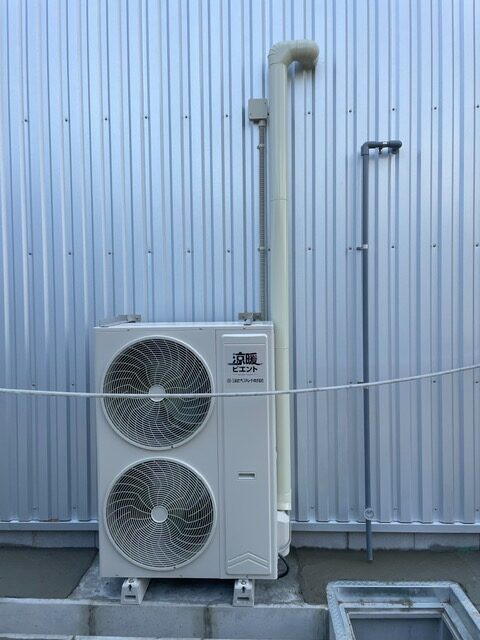 某工場　涼暖ビエント（セパレートタイプ）設置工事